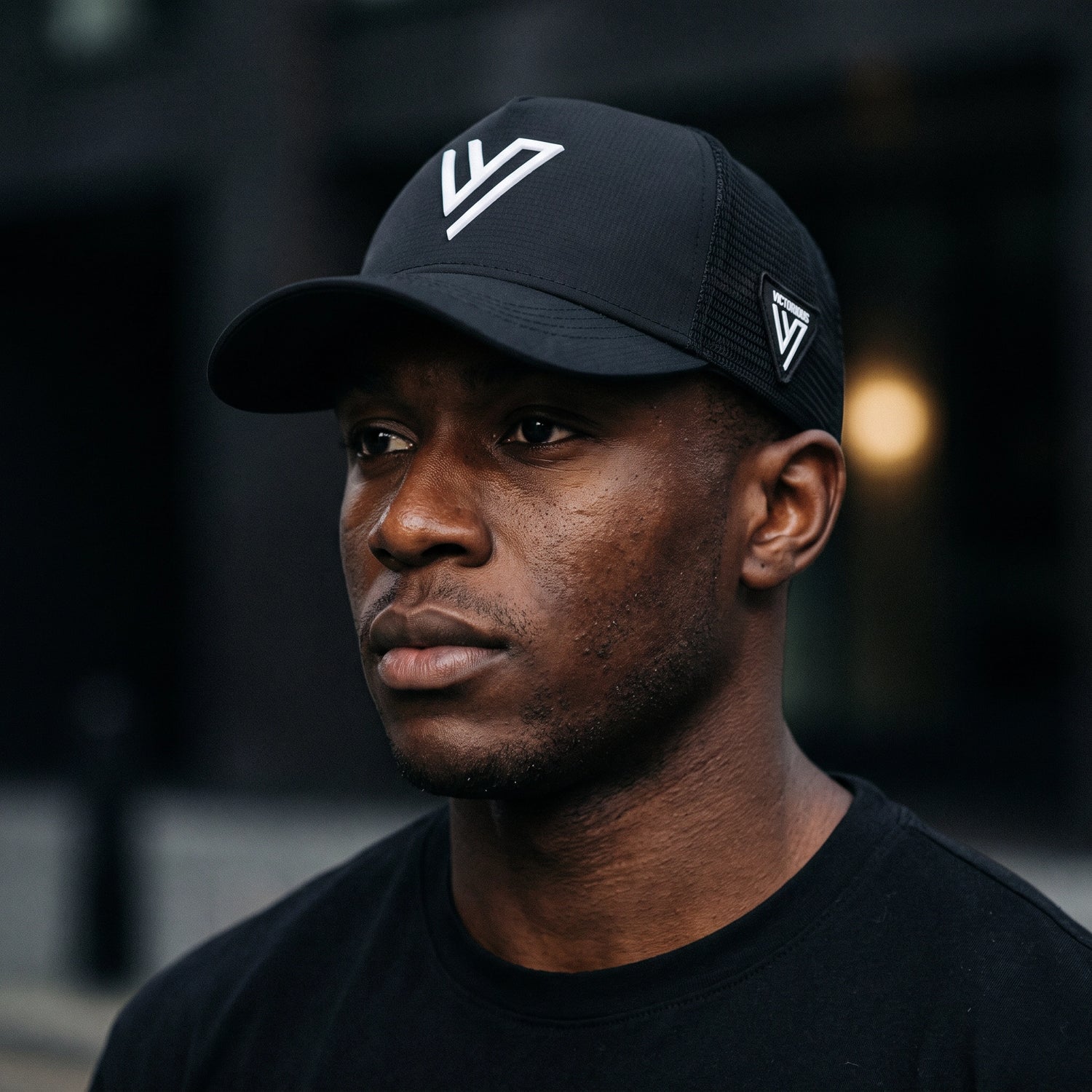 Caps